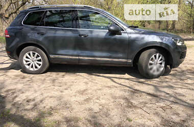 Позашляховик / Кросовер Volkswagen Touareg 2012 в Києві