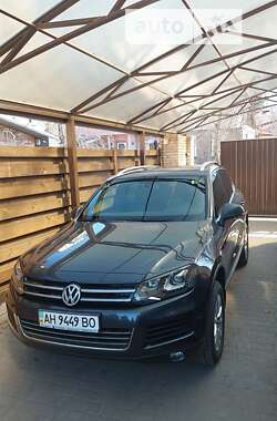 Позашляховик / Кросовер Volkswagen Touareg 2012 в Дніпрі