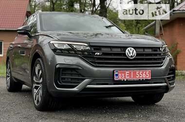 Внедорожник / Кроссовер Volkswagen Touareg 2019 в Гнивани