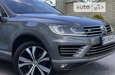 Внедорожник / Кроссовер Volkswagen Touareg 2017 в Тернополе