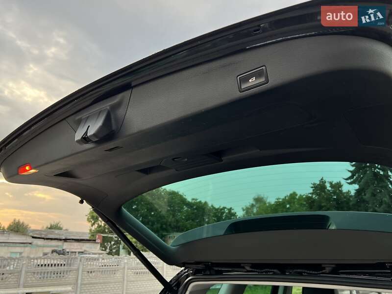 Позашляховик / Кросовер Volkswagen Touareg 2010 в Вінниці