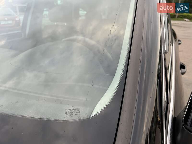 Позашляховик / Кросовер Volkswagen Touareg 2010 в Вінниці