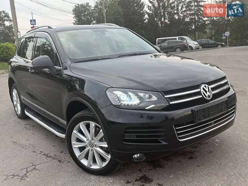 Позашляховик / Кросовер Volkswagen Touareg 2010 в Вінниці