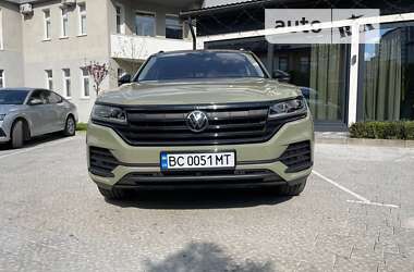 Позашляховик / Кросовер Volkswagen Touareg 2021 в Львові