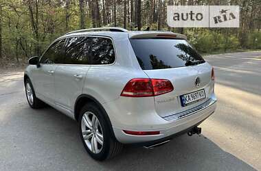 Внедорожник / Кроссовер Volkswagen Touareg 2010 в Броварах