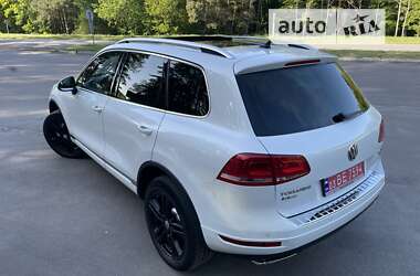 Позашляховик / Кросовер Volkswagen Touareg 2014 в Рівному