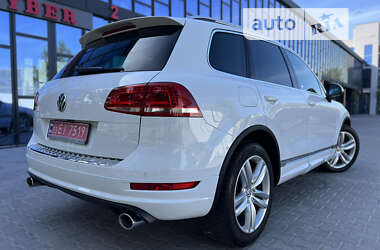 Внедорожник / Кроссовер Volkswagen Touareg 2013 в Ровно