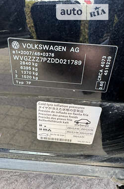 Внедорожник / Кроссовер Volkswagen Touareg 2013 в Львове