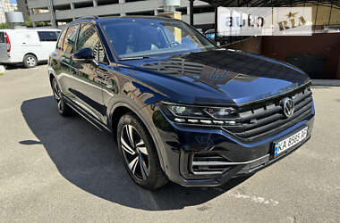 Позашляховик / Кросовер Volkswagen Touareg 2021 в Києві