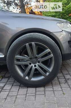 Внедорожник / Кроссовер Volkswagen Touareg 2008 в Броварах