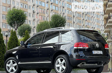 Позашляховик / Кросовер Volkswagen Touareg 2006 в Одесі