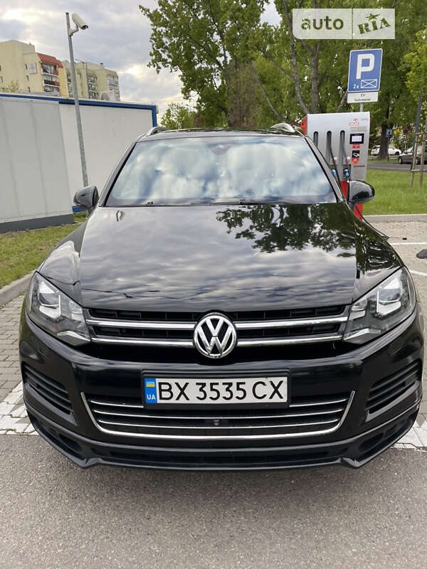 Позашляховик / Кросовер Volkswagen Touareg 2013 в Шепетівці