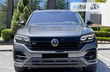 Позашляховик / Кросовер Volkswagen Touareg 2020 в Ужгороді