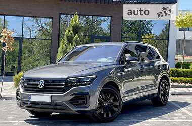 Позашляховик / Кросовер Volkswagen Touareg 2020 в Ужгороді