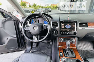 Внедорожник / Кроссовер Volkswagen Touareg 2012 в Трускавце