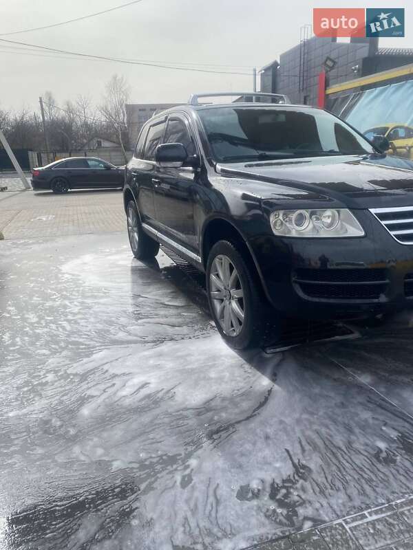 Позашляховик / Кросовер Volkswagen Touareg 2003 в Шепетівці