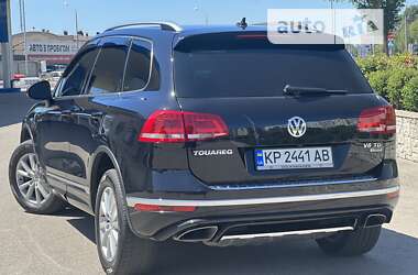 Внедорожник / Кроссовер Volkswagen Touareg 2017 в Запорожье