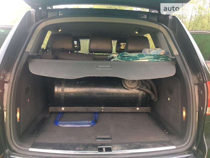 Позашляховик / Кросовер Volkswagen Touareg 2003 в Лубнах