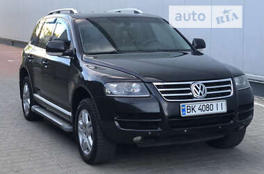 Внедорожник / Кроссовер Volkswagen Touareg 2006 в Одессе