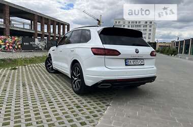 Внедорожник / Кроссовер Volkswagen Touareg 2021 в Хмельницком
