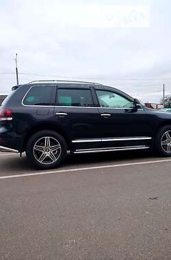 Позашляховик / Кросовер Volkswagen Touareg 2008 в Мені