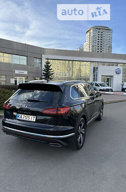 Внедорожник / Кроссовер Volkswagen Touareg 2023 в Киеве