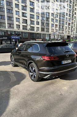 Внедорожник / Кроссовер Volkswagen Touareg 2023 в Киеве