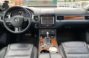 Внедорожник / Кроссовер Volkswagen Touareg 2013 в Луцке