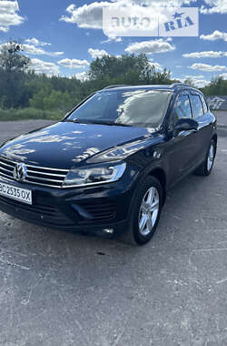 Внедорожник / Кроссовер Volkswagen Touareg 2016 в Луцке