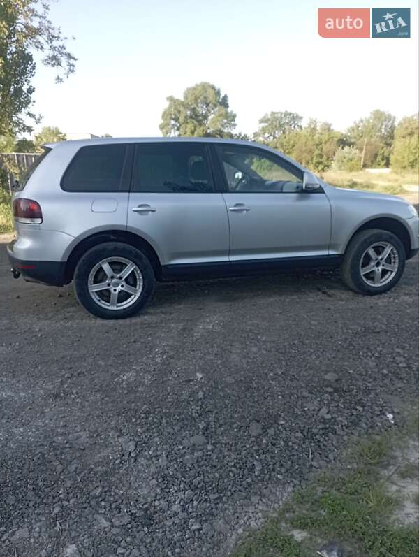 Внедорожник / Кроссовер Volkswagen Touareg 2008 в Киеве