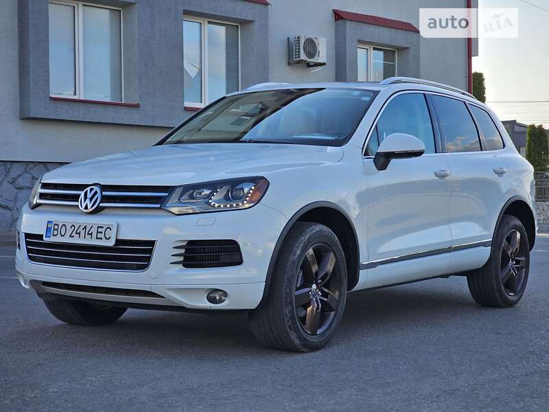 Позашляховик / Кросовер Volkswagen Touareg 2014 в Тернополі