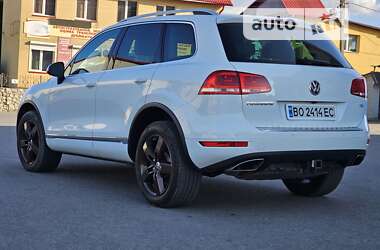 Внедорожник / Кроссовер Volkswagen Touareg 2014 в Тернополе