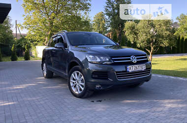 Позашляховик / Кросовер Volkswagen Touareg 2011 в Коломиї