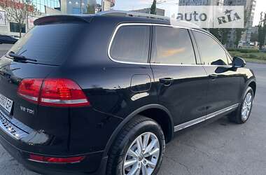 Внедорожник / Кроссовер Volkswagen Touareg 2014 в Одессе