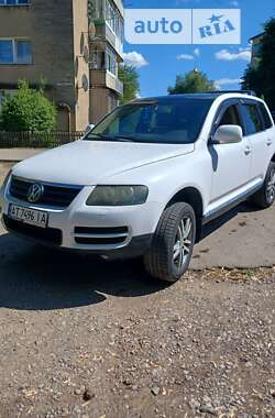 Позашляховик / Кросовер Volkswagen Touareg 2003 в Надвірній