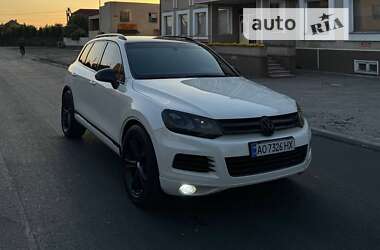 Позашляховик / Кросовер Volkswagen Touareg 2011 в Виноградові