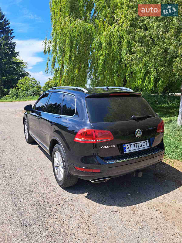 Позашляховик / Кросовер Volkswagen Touareg 2011 в Городенці