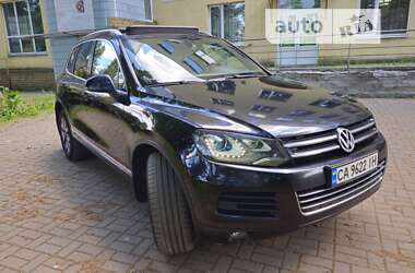 Внедорожник / Кроссовер Volkswagen Touareg 2013 в Черкассах