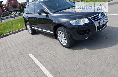 Позашляховик / Кросовер Volkswagen Touareg 2009 в Луцьку