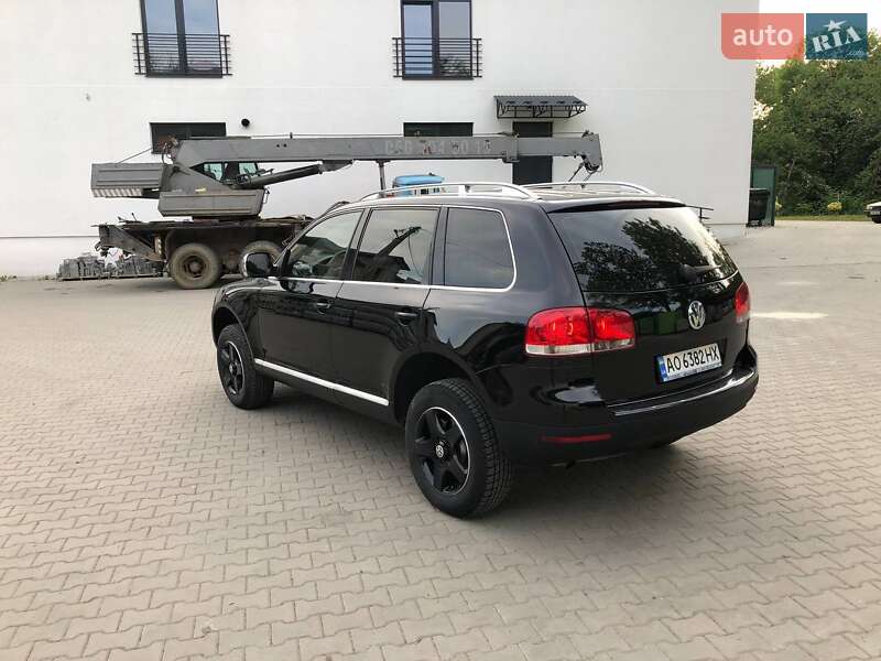 Внедорожник / Кроссовер Volkswagen Touareg 2007 в Поляне