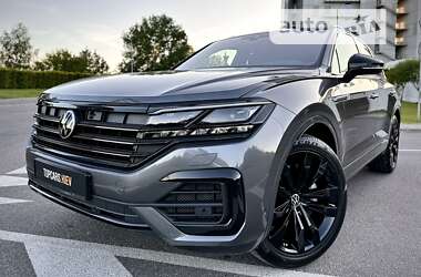 Позашляховик / Кросовер Volkswagen Touareg 2023 в Києві