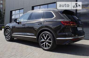 Позашляховик / Кросовер Volkswagen Touareg 2021 в Вінниці