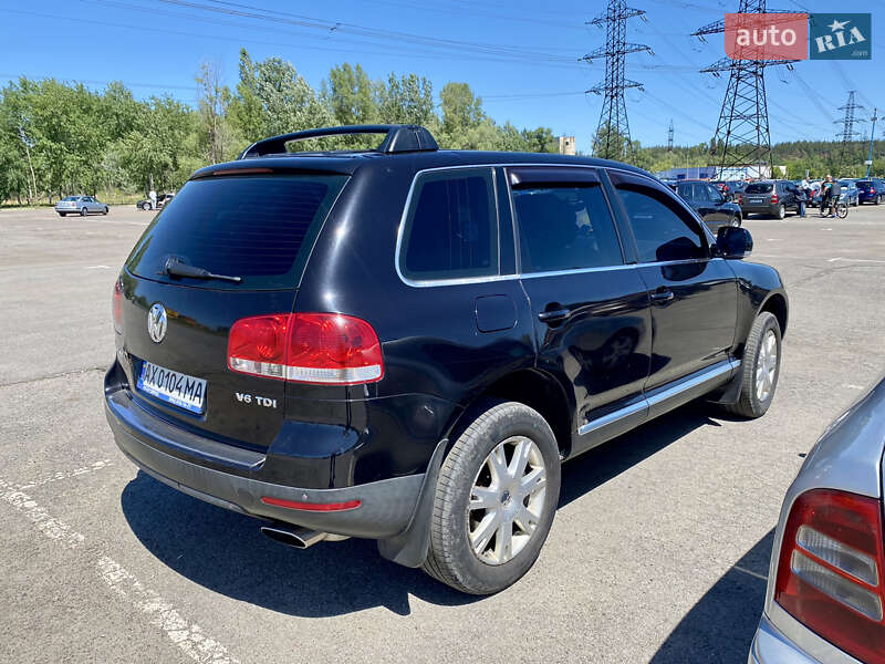 Позашляховик / Кросовер Volkswagen Touareg 2006 в Харкові