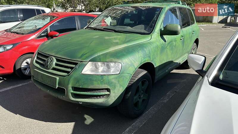 Позашляховик / Кросовер Volkswagen Touareg 2004 в Києві