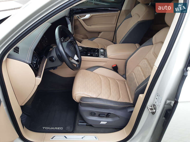 Внедорожник / Кроссовер Volkswagen Touareg 2022 в Днепре