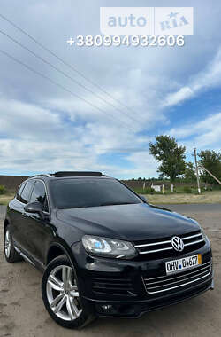 Позашляховик / Кросовер Volkswagen Touareg 2012 в Подільську