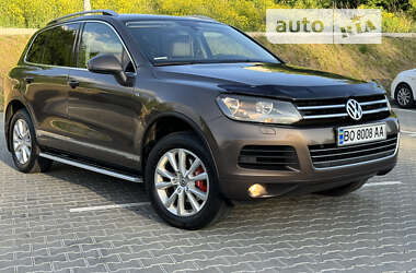 Внедорожник / Кроссовер Volkswagen Touareg 2011 в Тернополе