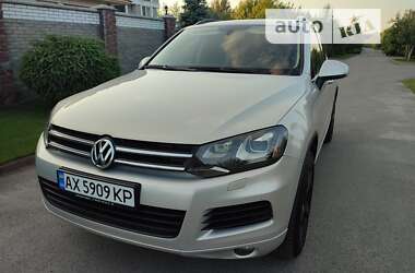 Внедорожник / Кроссовер Volkswagen Touareg 2010 в Киеве