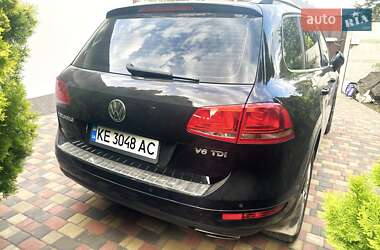 Внедорожник / Кроссовер Volkswagen Touareg 2013 в 