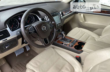 Позашляховик / Кросовер Volkswagen Touareg 2012 в Львові